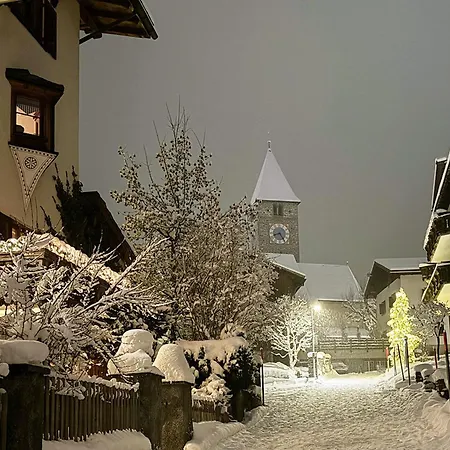 Appartement Spacious At Gadaenzweg 1-10 Guests Klosters-Serneus